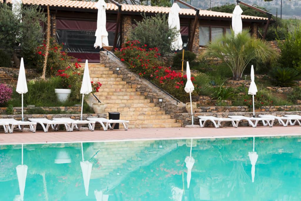 Valle Himara Hostal Piana Degli Albanesi Exterior foto